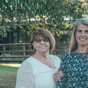 Meet your Posher, Connie